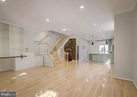 Living - 9441 Fields Rd, Gaithersburg, MD 20878 photo 1 of 3