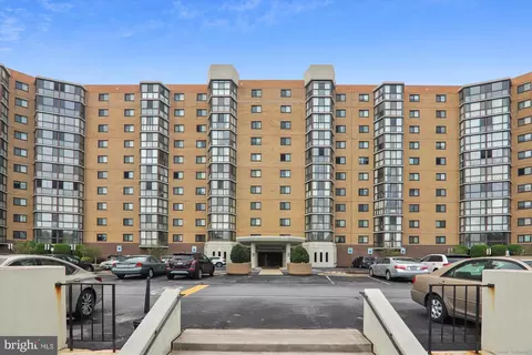 3330 N Leisure World Blvd #5-326, Silver Spring, MD 20906