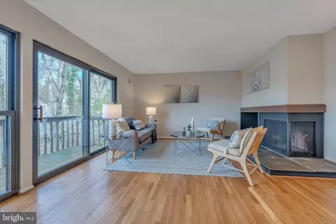 Living - 13120 Two Farm Dr, Silver Spring, MD 20904 photo 2 of 4