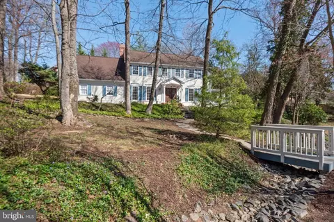 9500 Accord Dr, Potomac, MD 20854