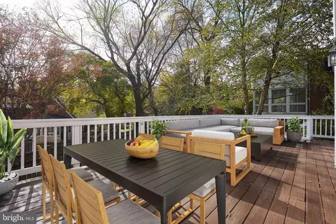 1702 White Oak Dr, Silver Spring, MD 20910 photo 13