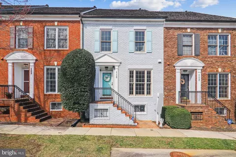 110 Massbury St, Gaithersburg, MD 20878