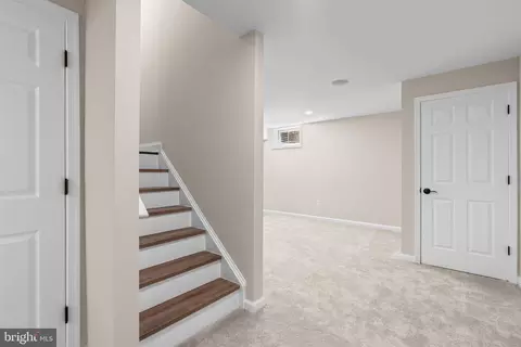 Entry Way - 18315 Fable Dr, Boyds, MD 20841 photo 2 of 2