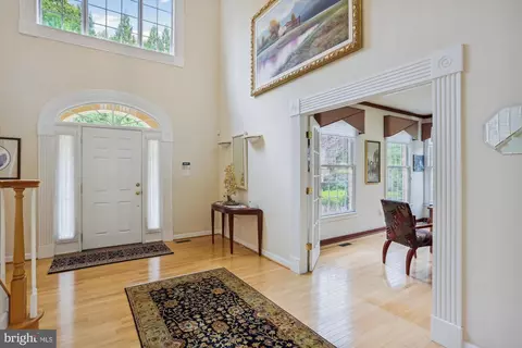 Dining - 12205 Kemp Mill Rd, Silver Spring, MD 20902 photo 1 of 13