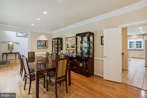 Dining - 12205 Kemp Mill Rd, Silver Spring, MD 20902 photo 11 of 13