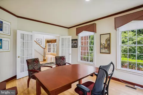 Dining - 12205 Kemp Mill Rd, Silver Spring, MD 20902 photo 3 of 13