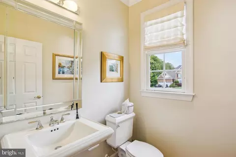 Bath - 12205 Kemp Mill Rd, Silver Spring, MD 20902 photo 1 of 8
