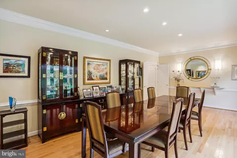 Dining - 12205 Kemp Mill Rd, Silver Spring, MD 20902 photo 8 of 13