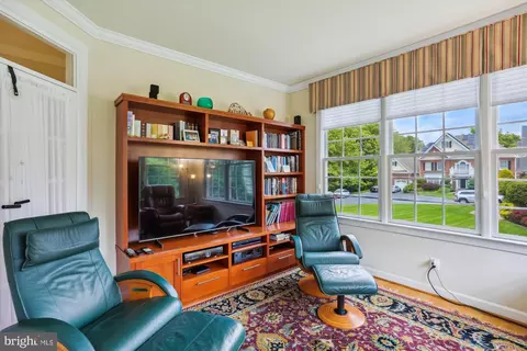 Living - 12205 Kemp Mill Rd, Silver Spring, MD 20902 photo 4 of 8