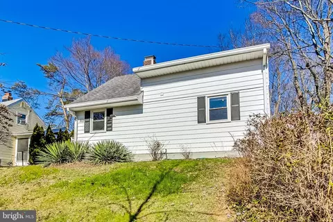 Exterior - 903 Robin Rd, Silver Spring, MD 20901 photo 2 of 16