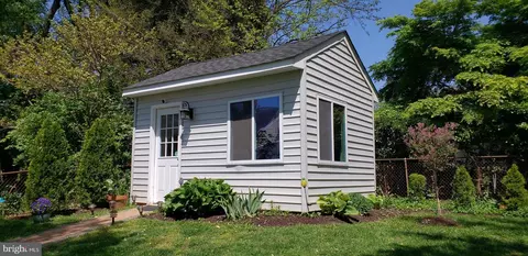 Exterior - 903 Robin Rd, Silver Spring, MD 20901 photo 11 of 16