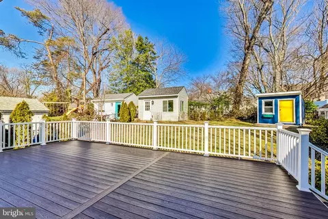 Exterior - 903 Robin Rd, Silver Spring, MD 20901 photo 5 of 16