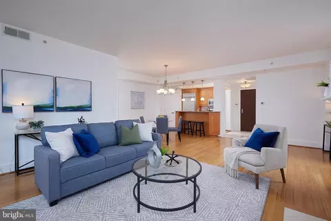 4821 Montgomery Ln #703, Bethesda, MD 20814
