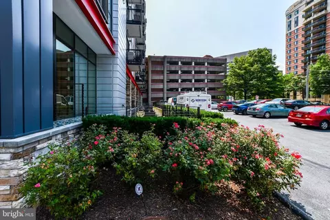 View/Area - 1320 Fenwick Ln #612, Silver Spring, MD 20910 photo 2 of 3
