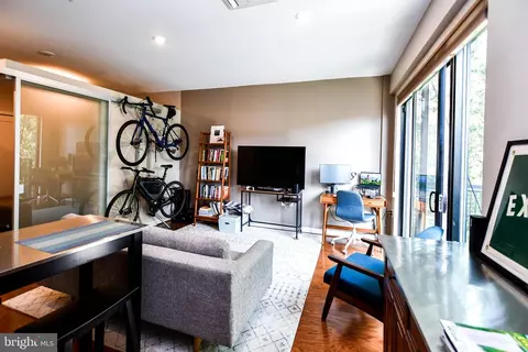 Living - 1320 Fenwick Ln #612, Silver Spring, MD 20910 photo 1 of 5