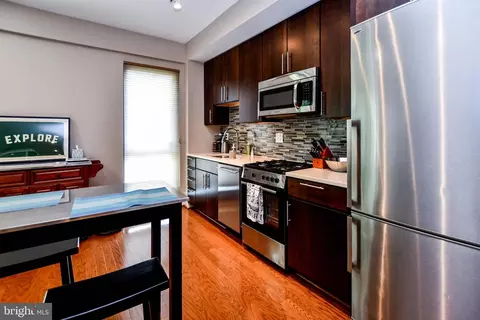 Kitchen - 1320 Fenwick Ln #612, Silver Spring, MD 20910 photo 2 of 4