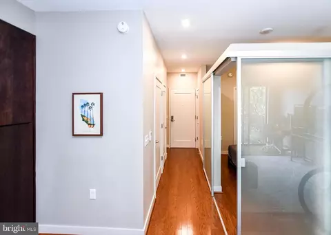 Entry Way - 1320 Fenwick Ln #612, Silver Spring, MD 20910 photo 2 of 4