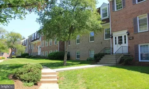 742 Quince Orchard Blvd #742-10, Gaithersburg, MD 20878