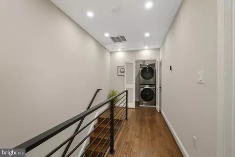 Entry Way - 7508 Piney Branch Rd, Silver Spring, MD 20910 photo 2 of 4