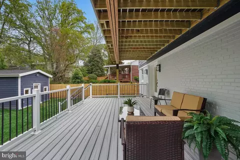 Exterior - 7508 Piney Branch Rd, Silver Spring, MD 20910 photo 3 of 15