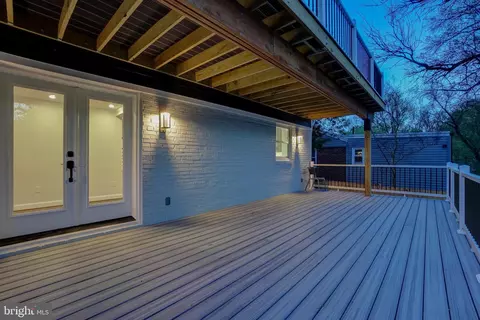 Exterior - 7508 Piney Branch Rd, Silver Spring, MD 20910 photo 4 of 15