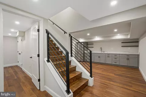 Entry Way - 7508 Piney Branch Rd, Silver Spring, MD 20910 photo 3 of 4