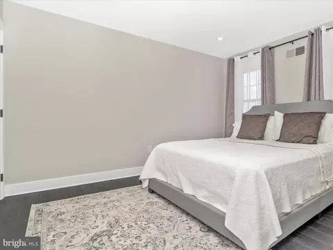 Bedroom - 13608 Middlevale Ln, Silver Spring, MD 20906 photo 4 of 4