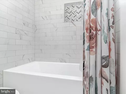 Bath - 13608 Middlevale Ln, Silver Spring, MD 20906 photo 7 of 10