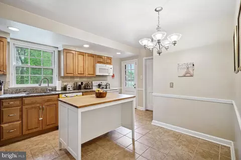Kitchen - 9212 Wendell St, Silver Spring, MD 20901 photo 3 of 4