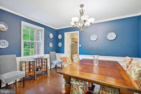 Dining - 9212 Wendell St, Silver Spring, MD 20901 photo 1 of 2
