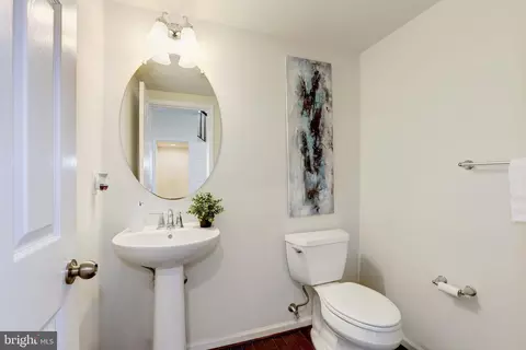 Bath - 3502 Doc Berlin Dr, Silver Spring, MD 20906 photo 1 of 10