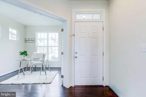 Entry Way - 3502 Doc Berlin Dr, Silver Spring, MD 20906 photo 2 of 6