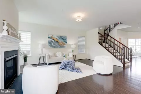 Bedroom - 3502 Doc Berlin Dr, Silver Spring, MD 20906 photo 1 of 11