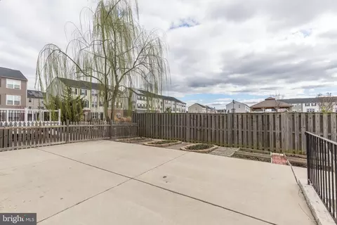 Exterior - 3502 Doc Berlin Dr, Silver Spring, MD 20906 photo 6 of 12
