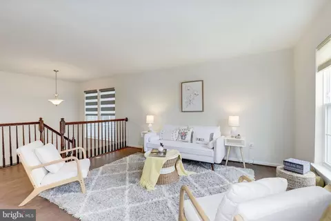 Living - 3502 Doc Berlin Dr, Silver Spring, MD 20906 photo 5 of 7