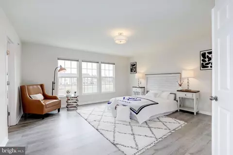 Bedroom - 3502 Doc Berlin Dr, Silver Spring, MD 20906 photo 2 of 11