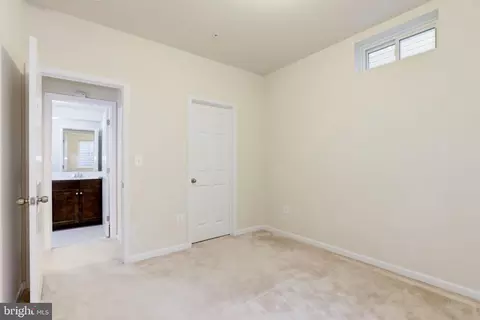 Bedroom - 3502 Doc Berlin Dr, Silver Spring, MD 20906 photo 10 of 11