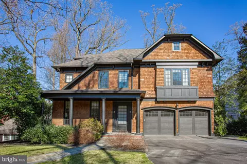 5509 Lambeth Rd, Bethesda, MD 20814