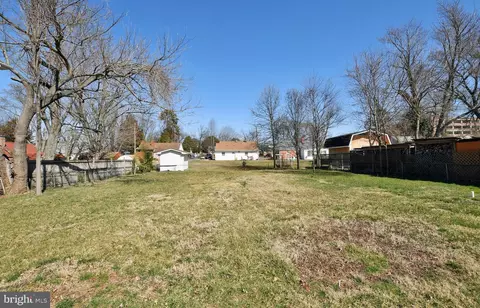 Exterior - 12517 Holdridge Rd, Silver Spring, MD 20906 photo 5 of 5