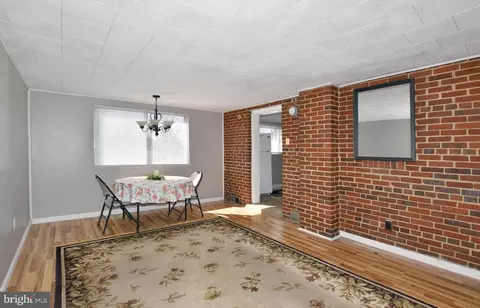Living - 12517 Holdridge Rd, Silver Spring, MD 20906 photo 2 of 3