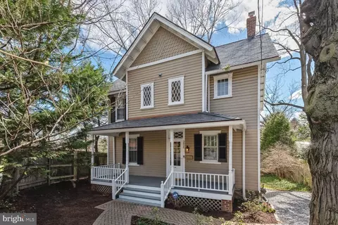 3820 Warner St, Kensington, MD 20895