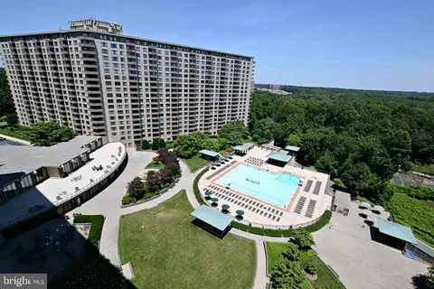 5225 Pooks Hill Rd #1320S, Bethesda, MD 20814