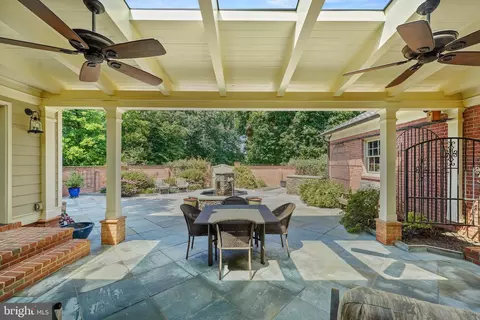 Exterior - 418 Quaint Acres Dr, Silver Spring, MD 20904 photo 13 of 31