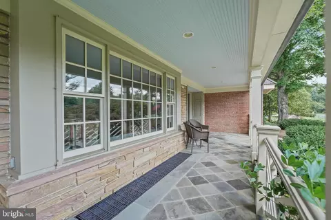 Exterior - 418 Quaint Acres Dr, Silver Spring, MD 20904 photo 6 of 31