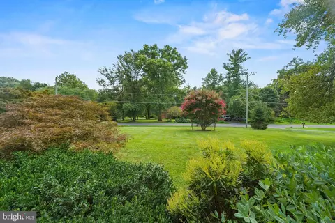 Exterior - 418 Quaint Acres Dr, Silver Spring, MD 20904 photo 9 of 31