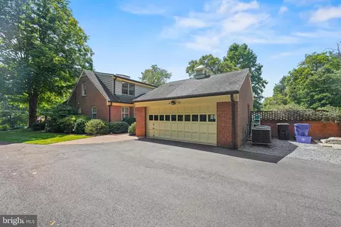 Exterior - 418 Quaint Acres Dr, Silver Spring, MD 20904 photo 11 of 31