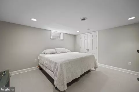 Bedroom - 418 Quaint Acres Dr, Silver Spring, MD 20904 photo 9 of 9