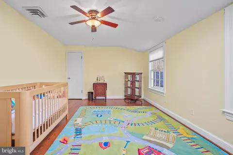 Bedroom - 418 Quaint Acres Dr, Silver Spring, MD 20904 photo 3 of 9