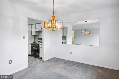 Kitchen - 819 Jonker Ct, Gaithersburg, MD 20878 photo 5 of 5