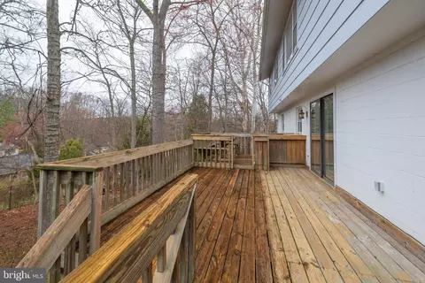 Exterior - 819 Jonker Ct, Gaithersburg, MD 20878 photo 9 of 13